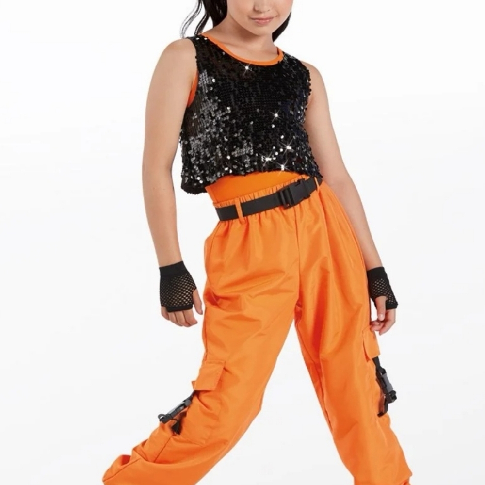 Weissman Run The World Costume